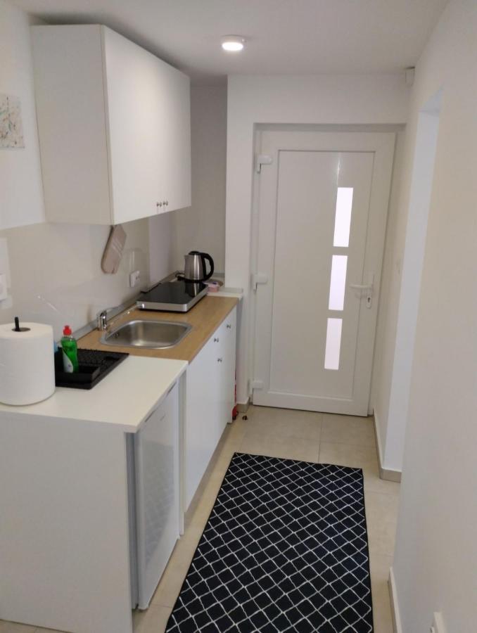 Marija Apartman Осиек Экстерьер фото