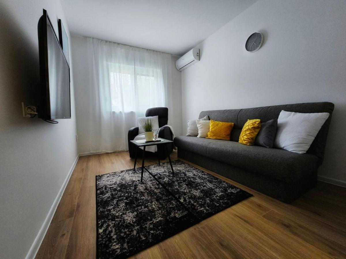 Marija Apartman Осиек Экстерьер фото