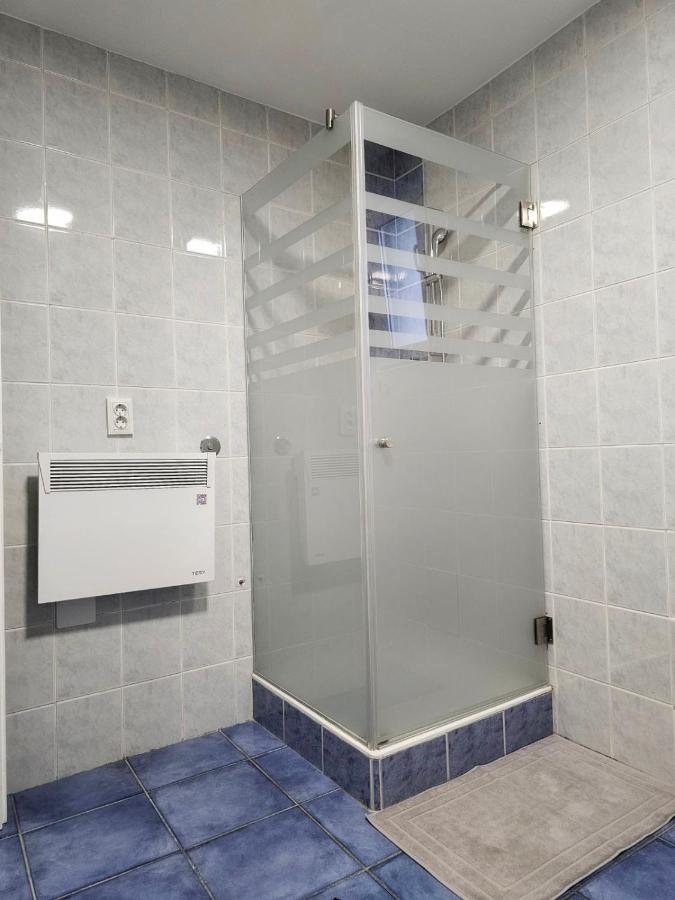 Marija Apartman Осиек Экстерьер фото