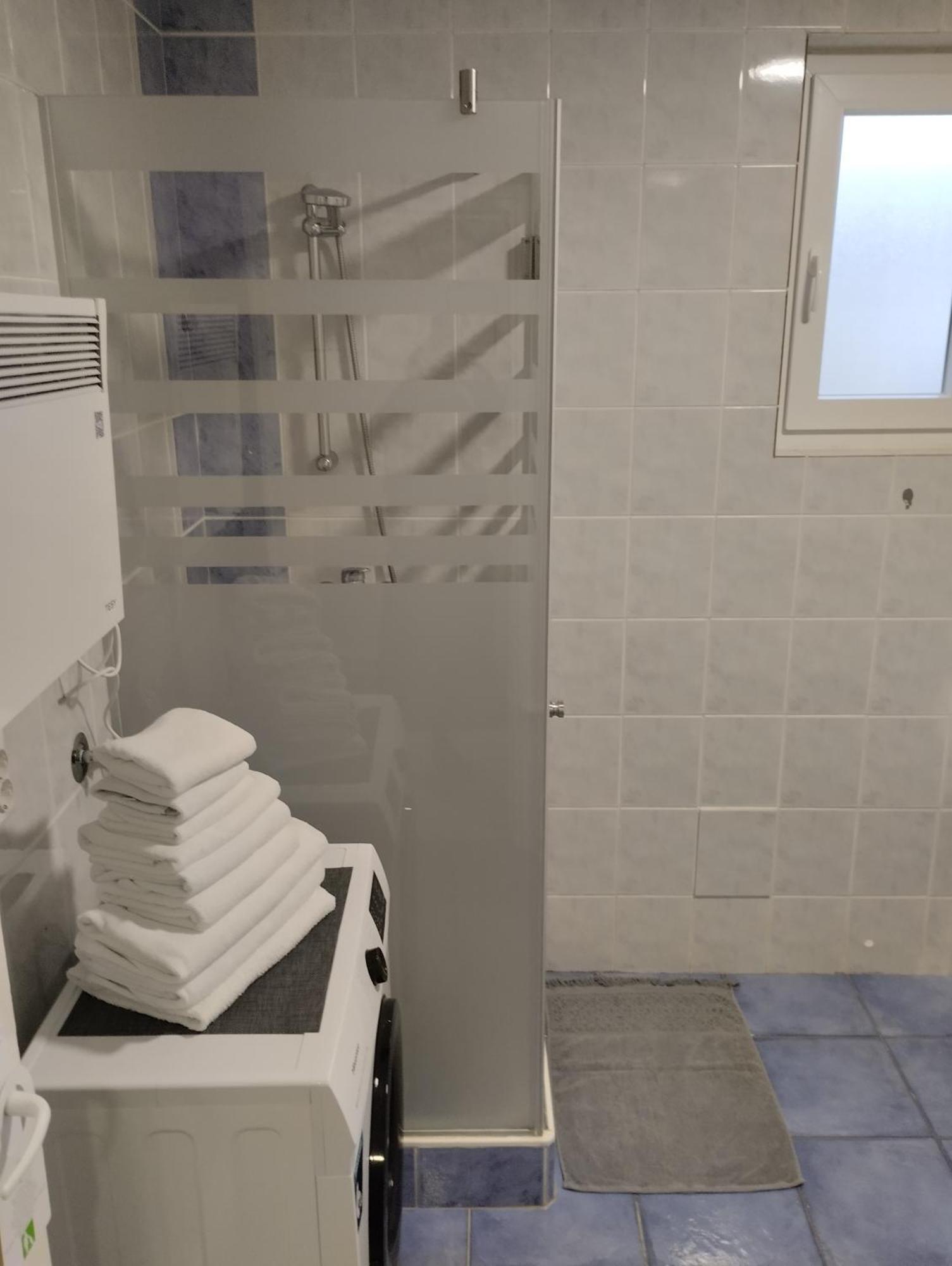 Marija Apartman Осиек Экстерьер фото
